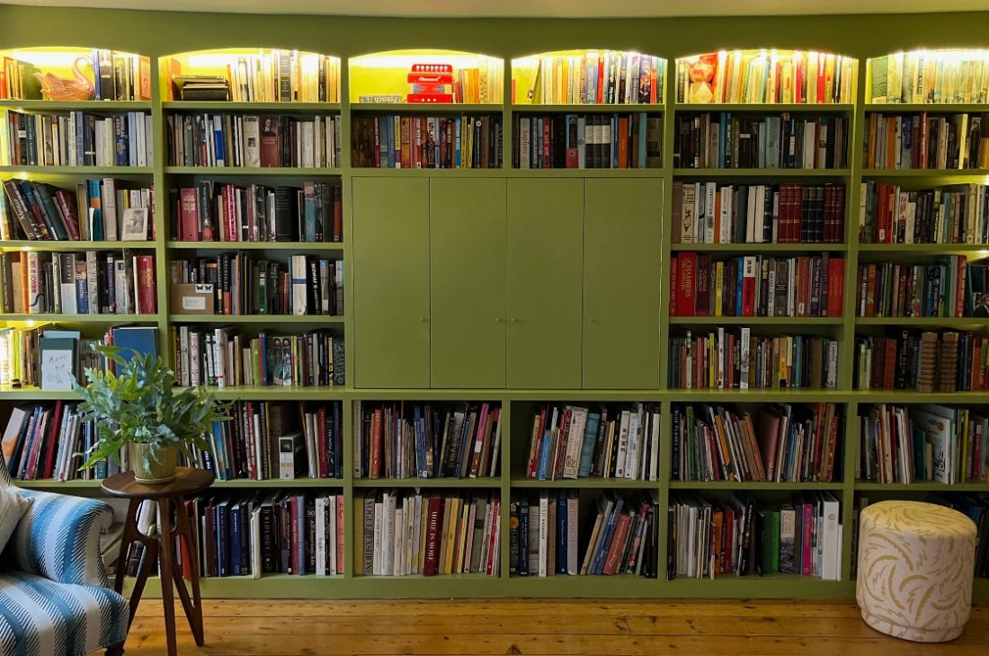 Charlie Caffyn_Bespoke bookshelves